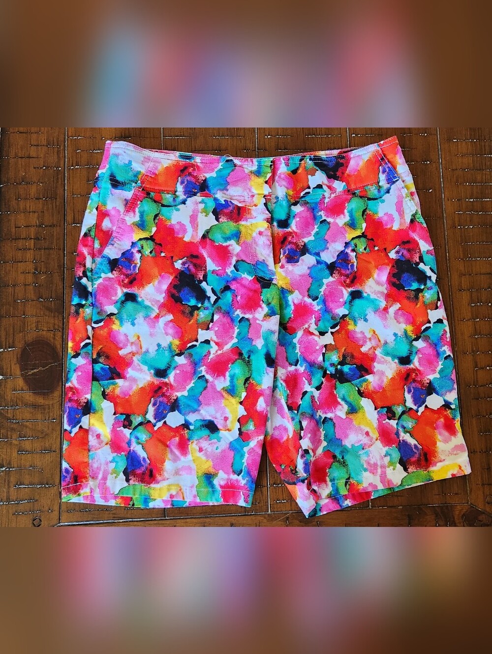 Izod Women's Multicolor Floral Stretch Golf Shorts
